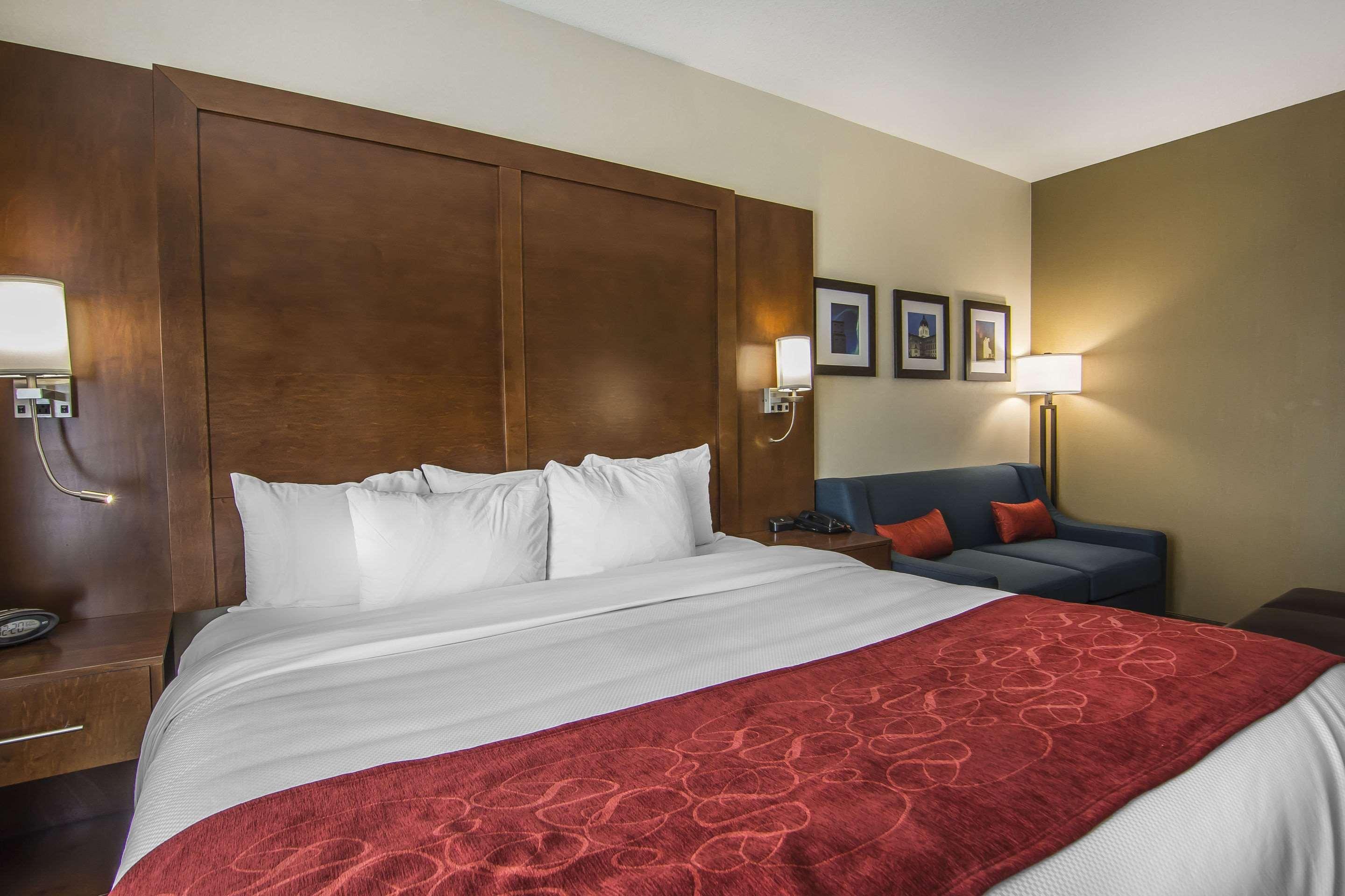 Comfort Suites Regina Kültér fotó