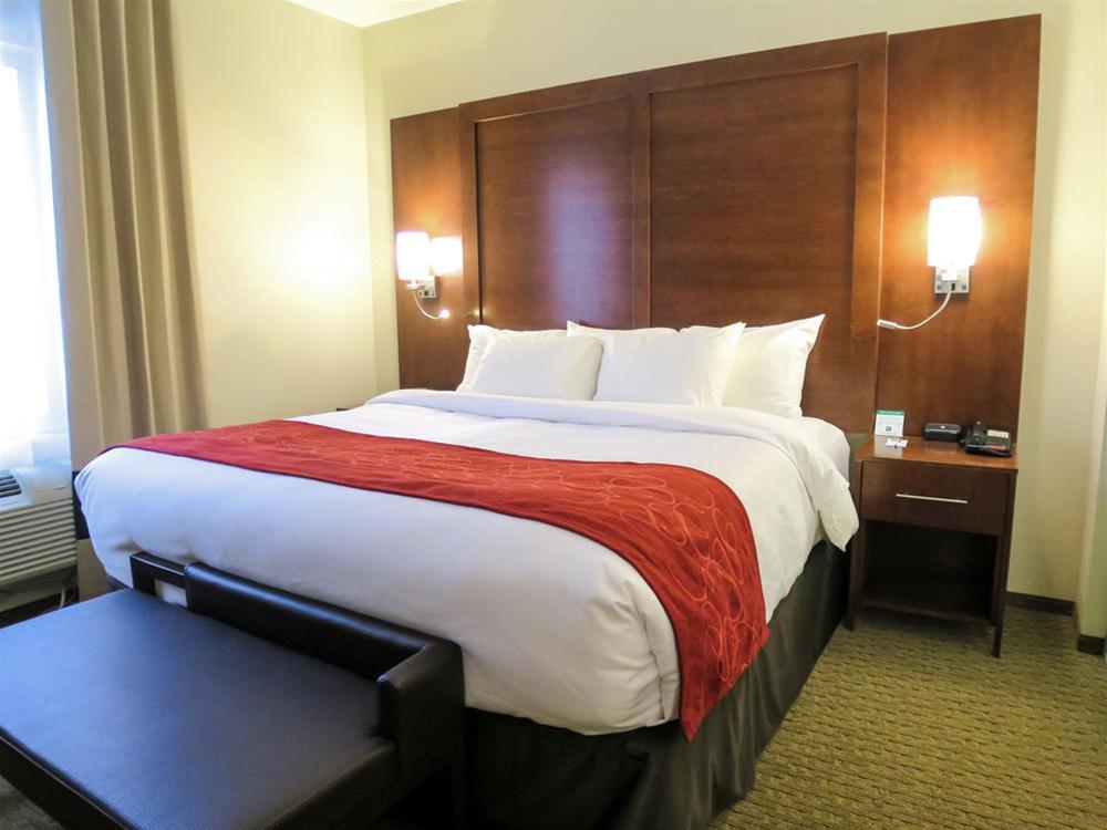 Comfort Suites Regina Kültér fotó