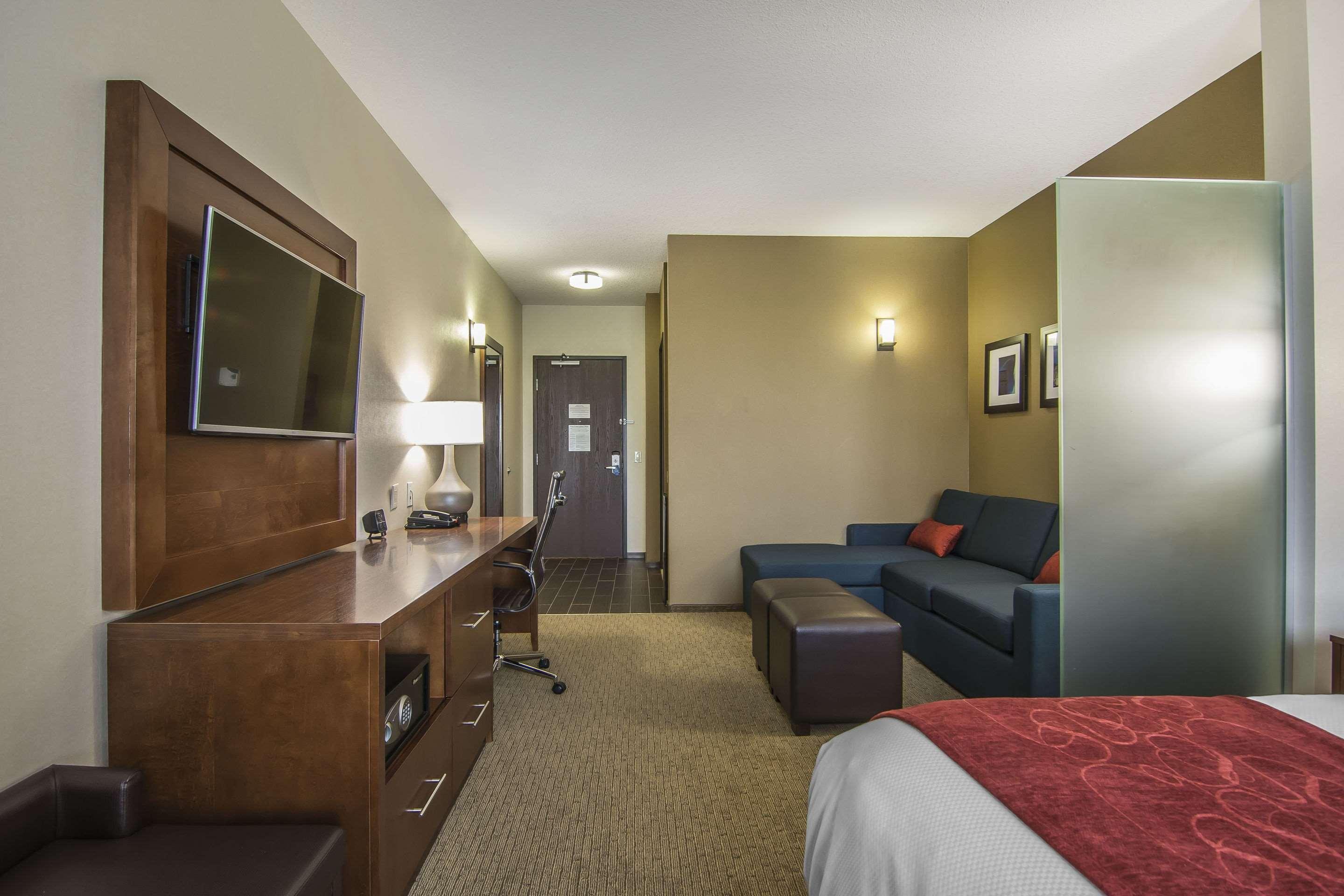 Comfort Suites Regina Kültér fotó