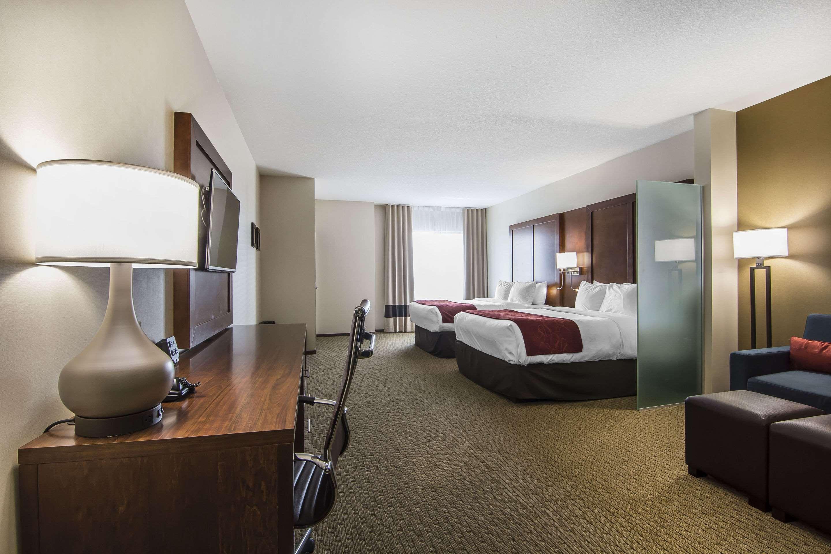 Comfort Suites Regina Kültér fotó