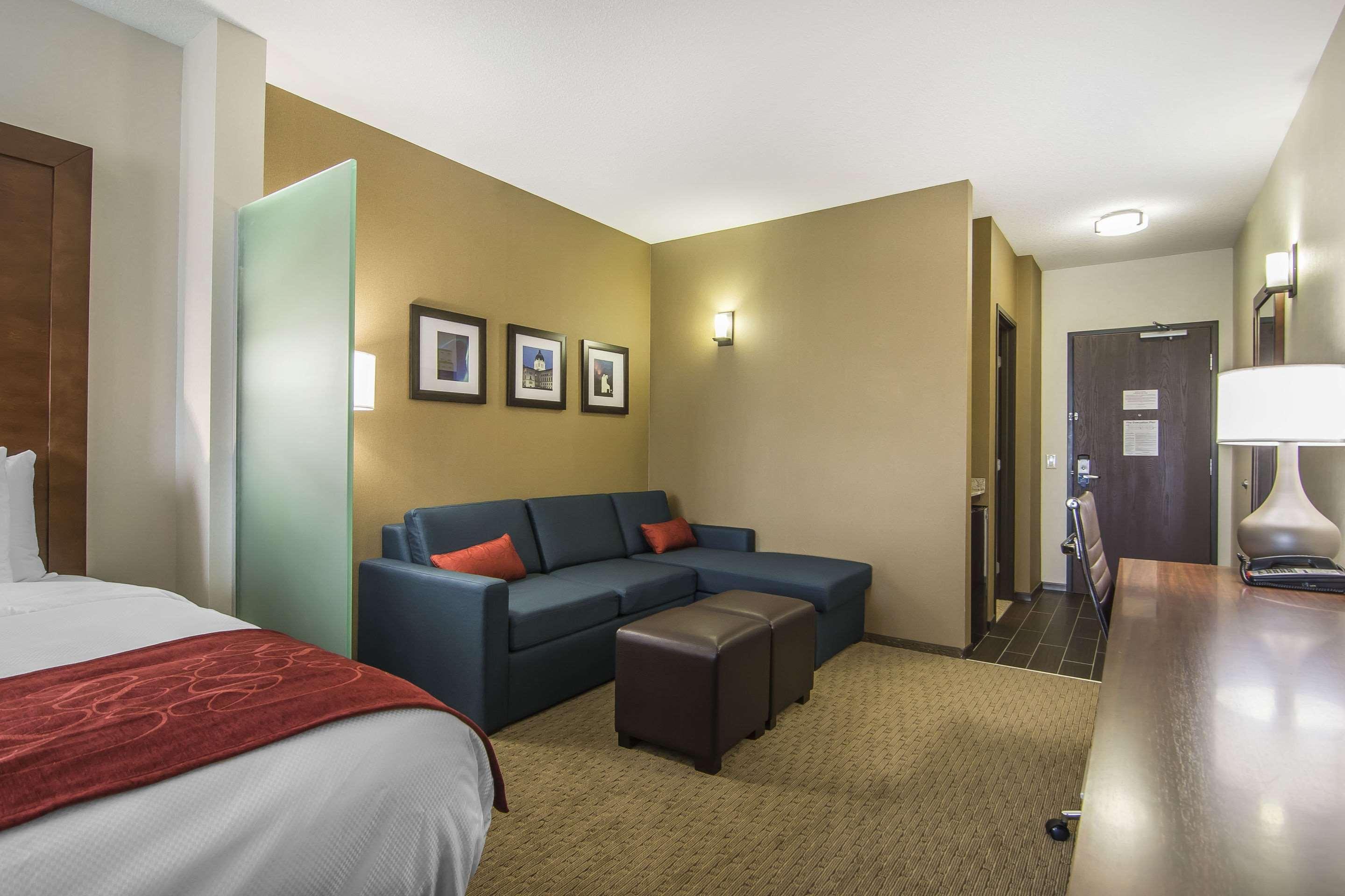 Comfort Suites Regina Kültér fotó