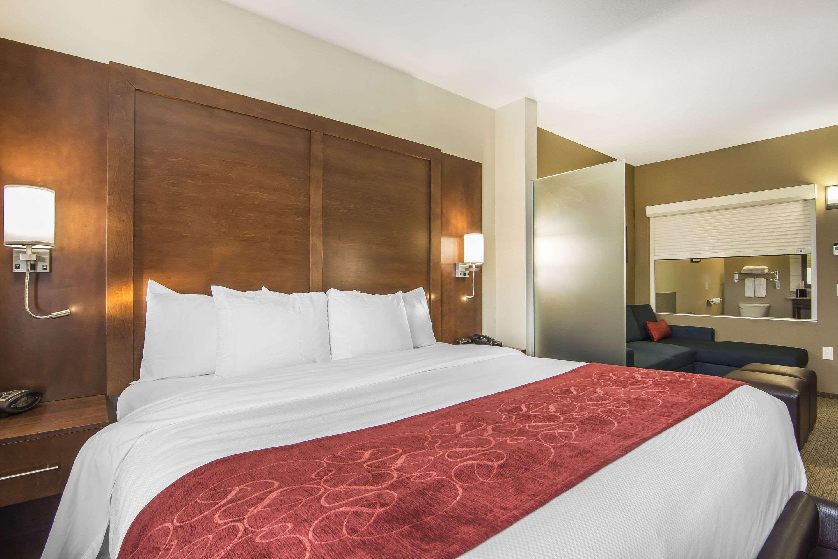 Comfort Suites Regina Kültér fotó
