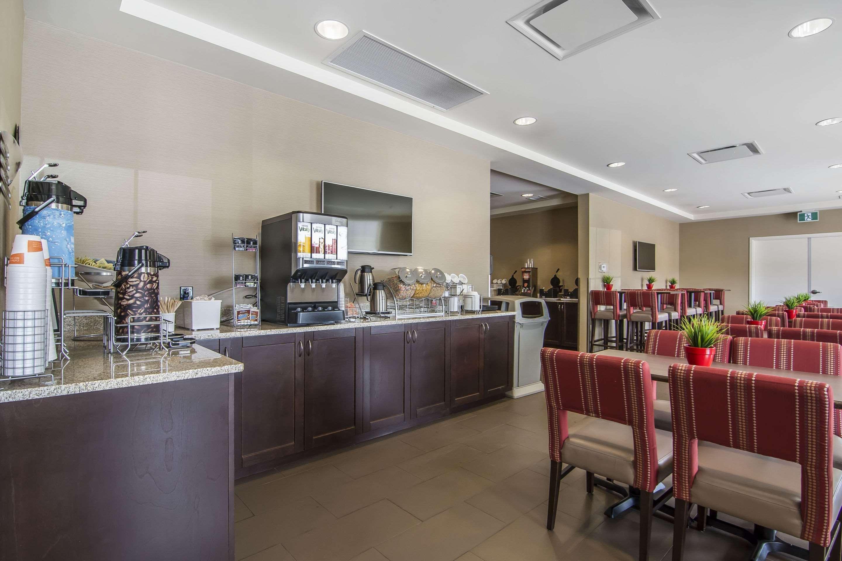 Comfort Suites Regina Kültér fotó