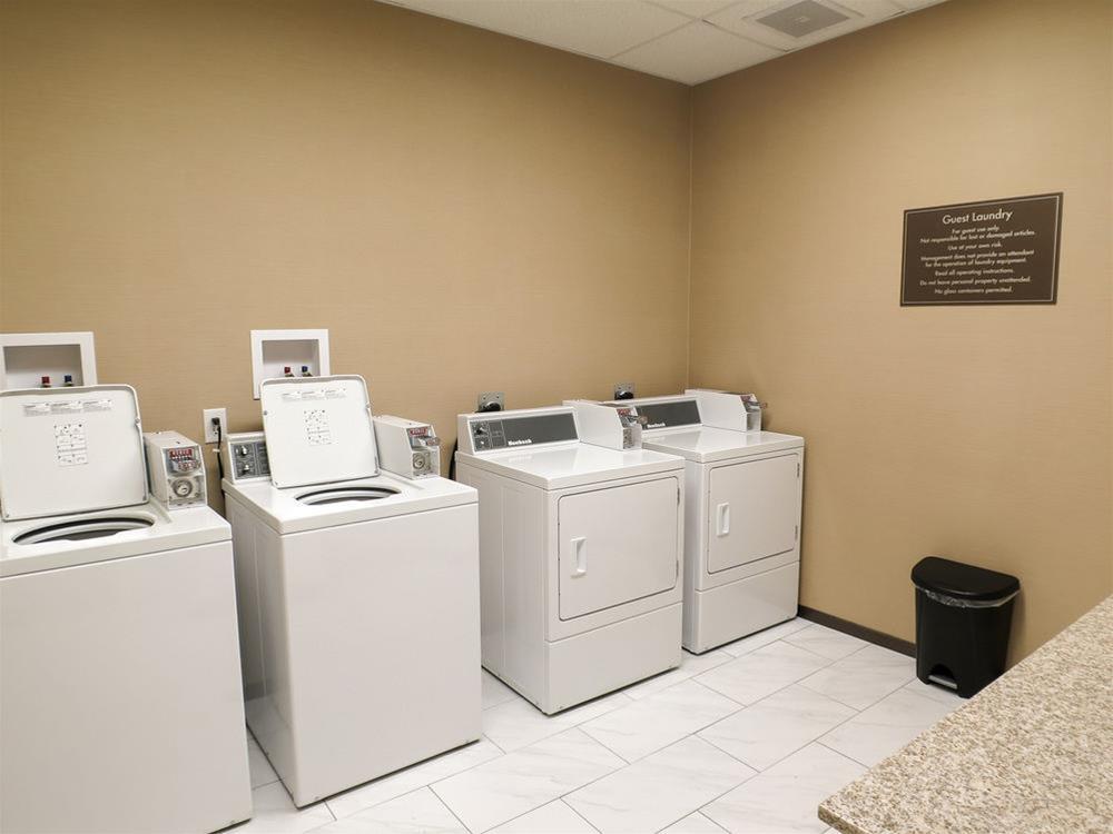 Comfort Suites Regina Kültér fotó