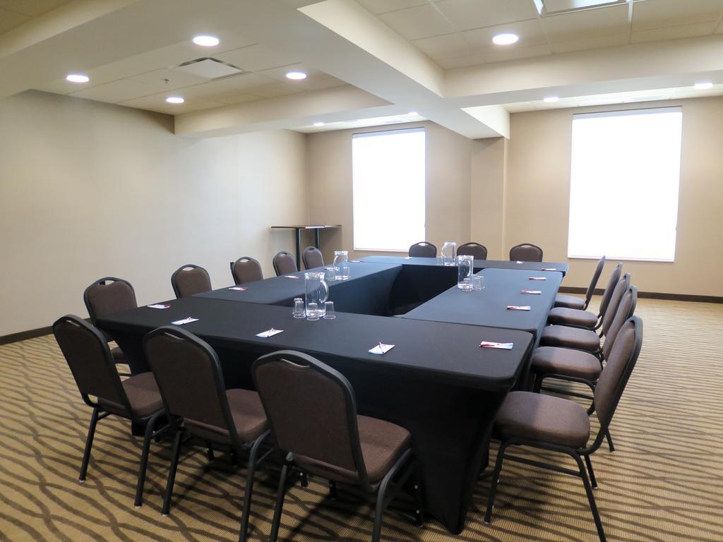 Comfort Suites Regina Kültér fotó